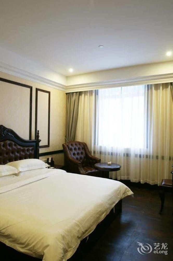 Big Apple Hotel Shantou Exterior photo